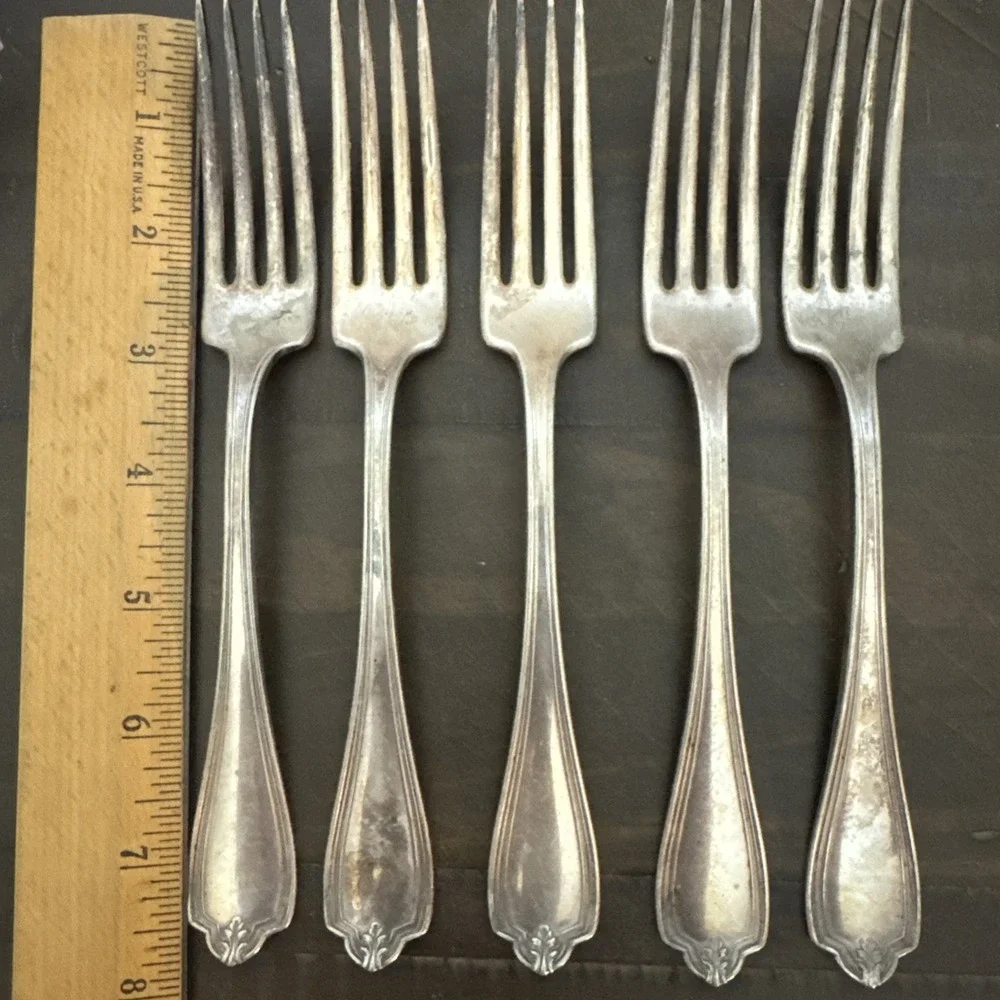 International Silver Silverplate BILTMORE Dinner Forks Set. Of 5